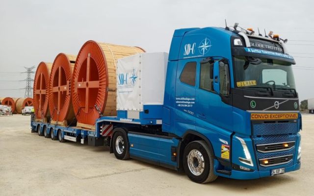 Wooden Cable Pulley Transport