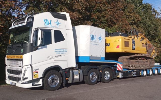 Excavator Transport