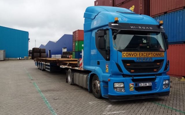 Massive Steel Sheet Transport