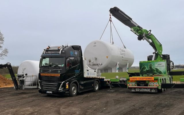 Cryogenic Storage Gas Tank Transport