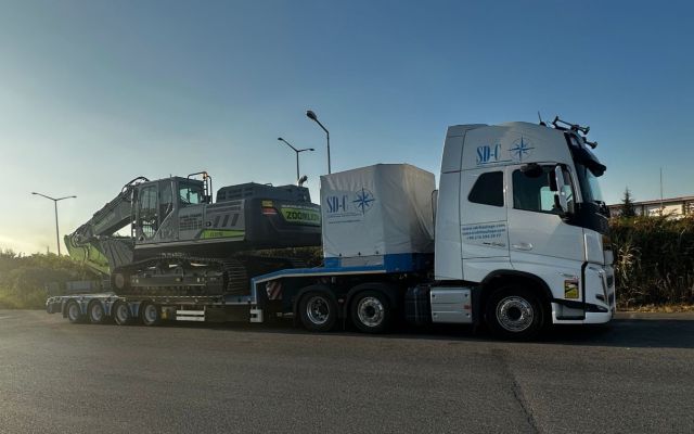 Transport von Bagger